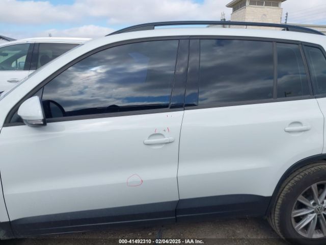 WVGAV7AX2HK042353 Volkswagen Tiguan 2.0t/2.0t S