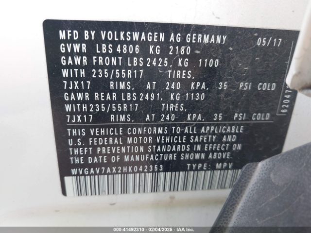 WVGAV7AX2HK042353 Volkswagen Tiguan 2.0t/2.0t S