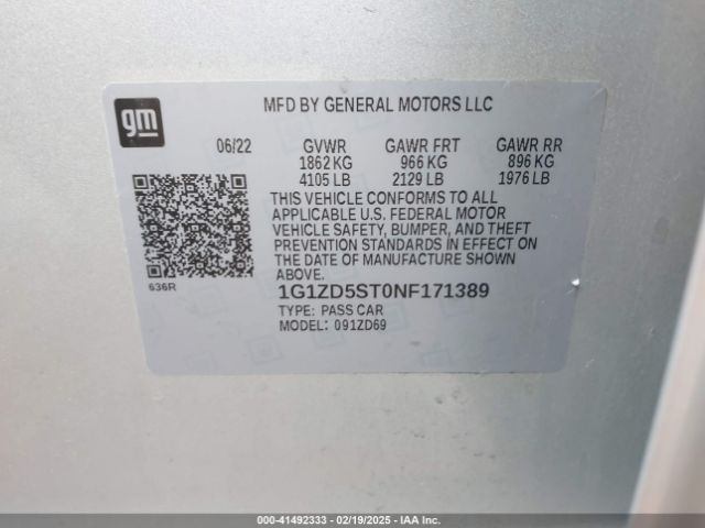 1G1ZD5ST0NF171389 Chevrolet Malibu Fwd Lt