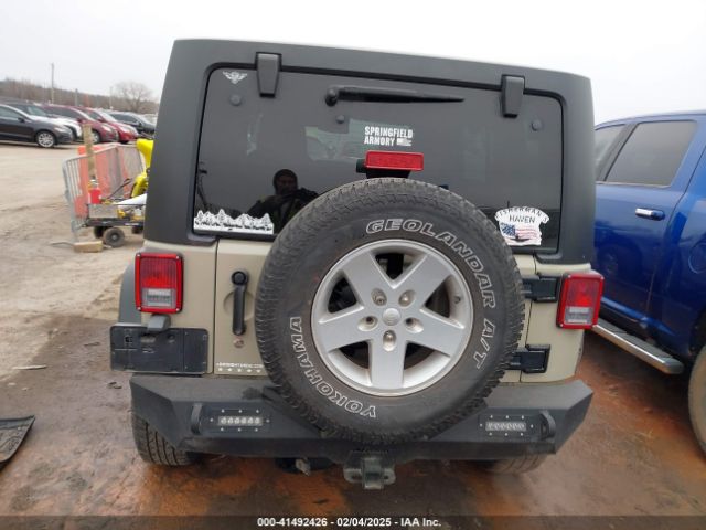 1C4BJWDG8HL751681 Jeep Wrangler Unlimited Sport