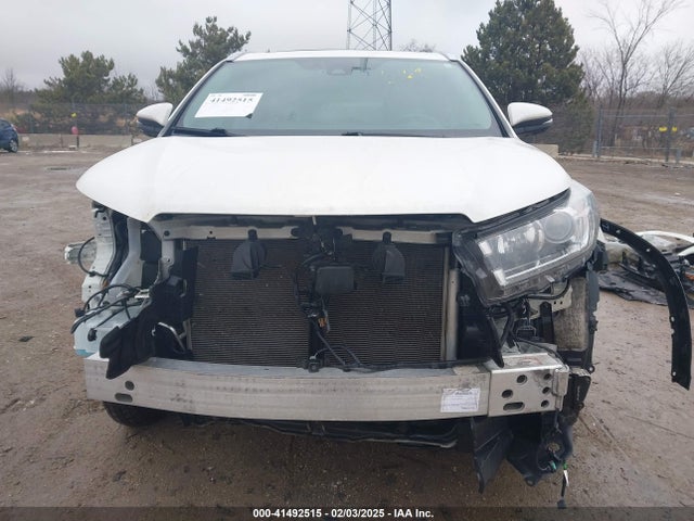 5TDDZRFH6JS899857 Toyota Highlander Limited Platinum