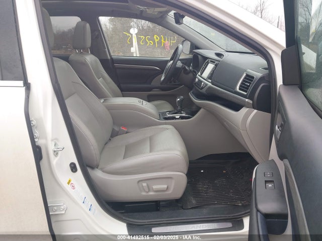 5TDDZRFH6JS899857 Toyota Highlander Limited Platinum