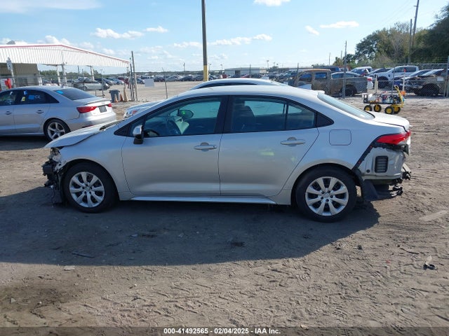 Toyota COROLLA LE 2021 5YFEPMAE6MP211881 Image 15