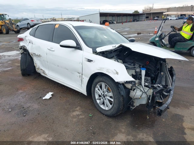 KIA Optima Lx 2018 KNAGT4L33J5198271 Image 1