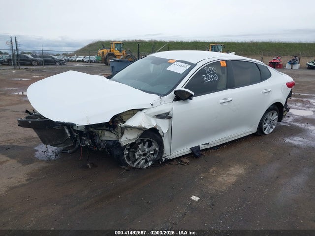 KIA Optima Lx 2018 KNAGT4L33J5198271 Image 2