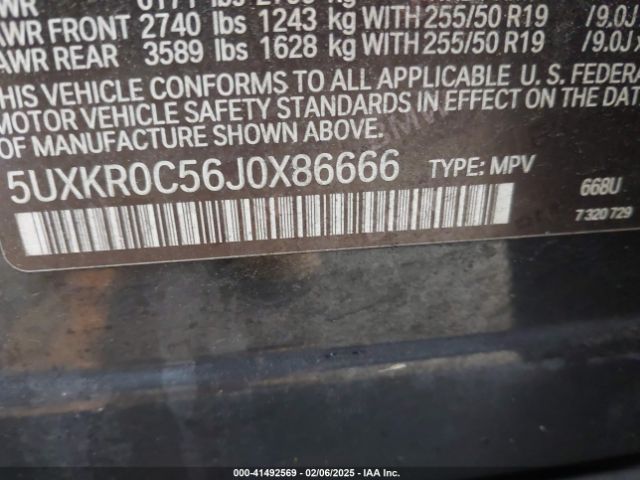 2018 BMW X5 5UXKR0C56J0X86666 Photo 8