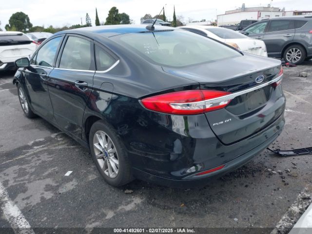 3FA6P0H71HR242871 Ford FUSION SE