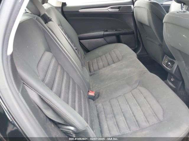 3FA6P0H71HR242871 Ford FUSION SE