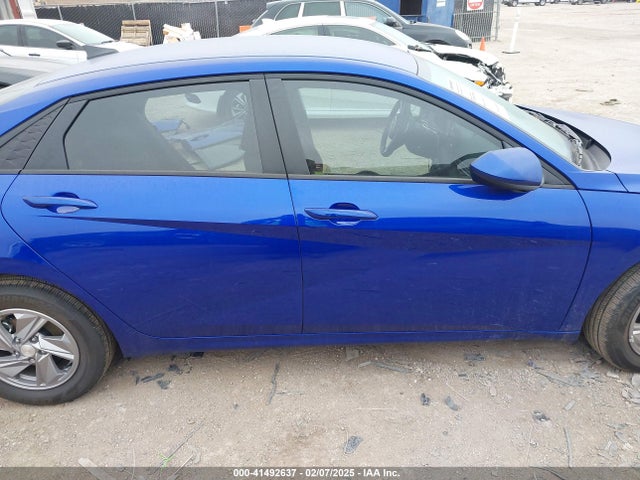 KMHLL4DG9SU917755 Hyundai ELANTRA SE