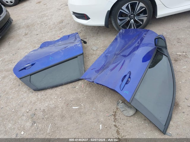 KMHLL4DG9SU917755 Hyundai ELANTRA SE