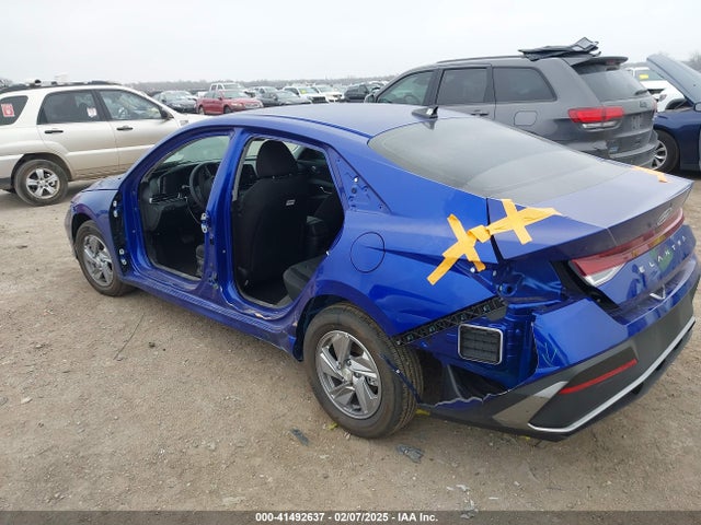 KMHLL4DG9SU917755 Hyundai ELANTRA SE