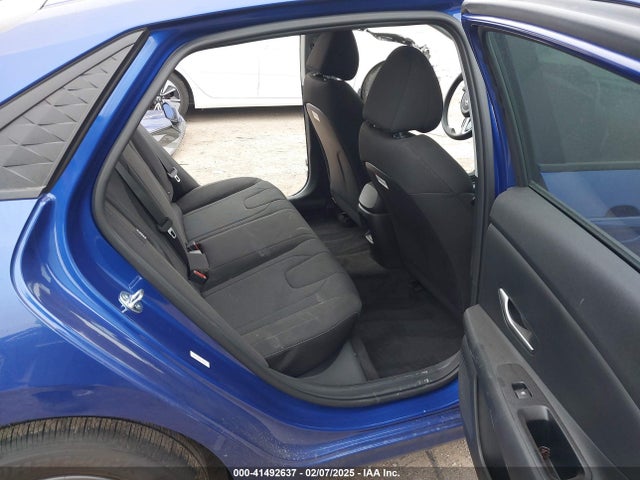 KMHLL4DG9SU917755 Hyundai ELANTRA SE