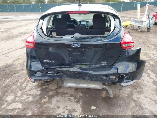 1FADP3M23JL285454 Ford FOCUS SEL