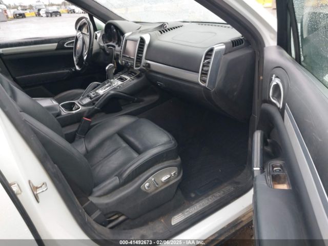2013 PORSCHE CAYENNE WP1AC2A25DLA92877 Photo 4