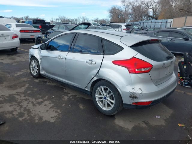 1FADP3K2XJL260800 Ford FOCUS SE