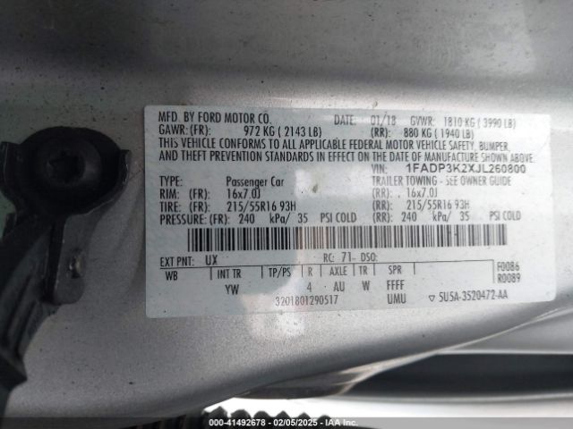 1FADP3K2XJL260800 Ford FOCUS SE