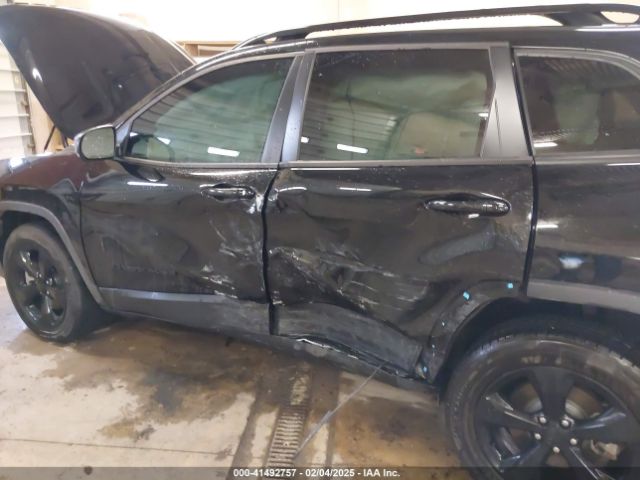 1C4PJMMB3PD106265 Jeep Cherokee Altitude Lux 4x4