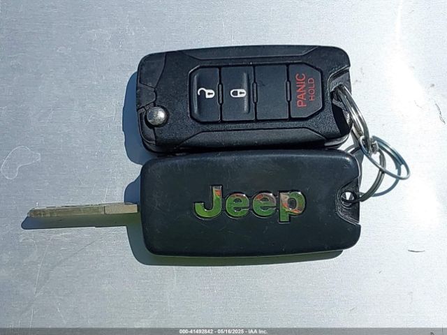 ZACCJBCT0FPB47305 Jeep Renegade Trailhawk