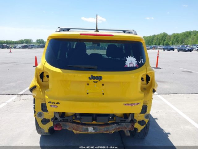 ZACCJBCT0FPB47305 Jeep Renegade Trailhawk