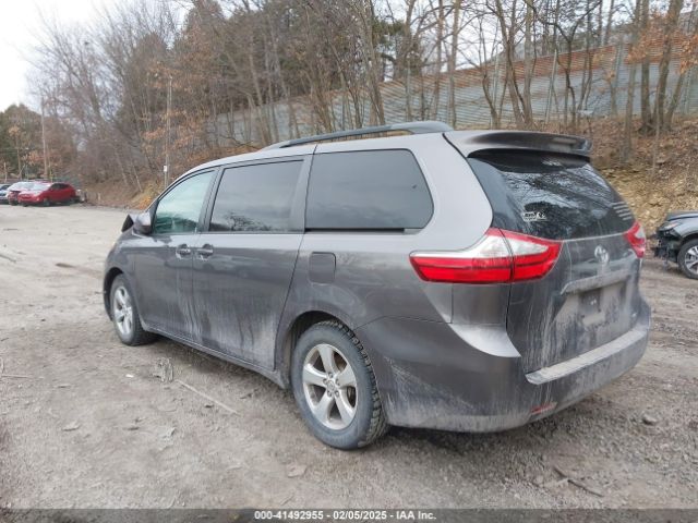5TDKK3DC6FS528608 Toyota Sienna Le 8 Passenger