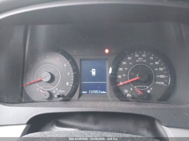 5TDKK3DC6FS528608 Toyota Sienna Le 8 Passenger