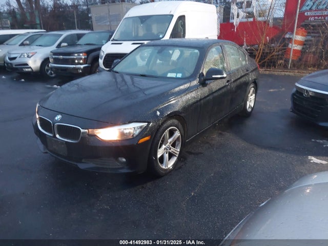 BMW 320 I 2014 WBA3B1G53ENS79465 Image 2
