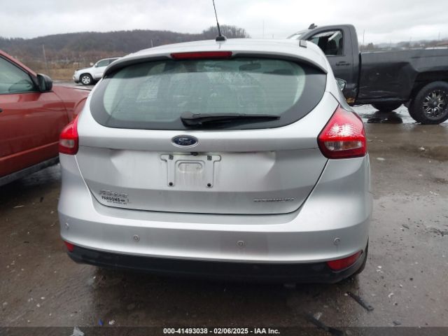 1FADP3N27JL316865 Ford Focus Titanium