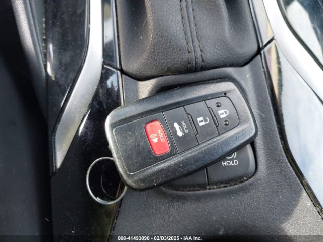5YFFPMAE9MP194966 Toyota Corolla Xle