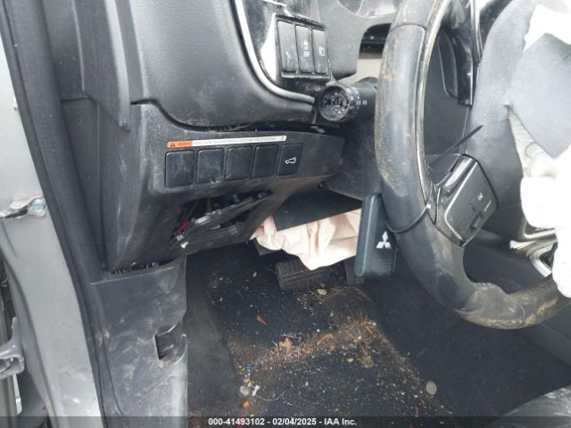 2019 MITSUBISHI OUTLANDER JA4AD3A36KZ028378 Photo 10