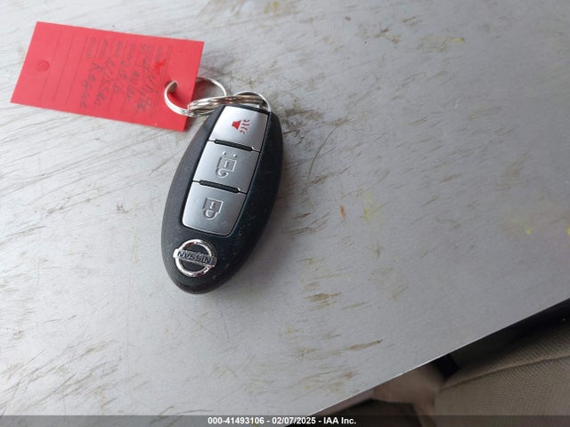 KNMAT2MV0GP735804 Nissan ROGUE SV