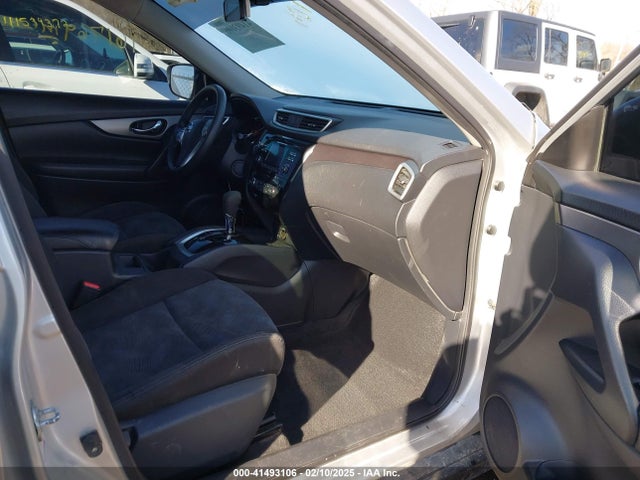 KNMAT2MV0GP735804 Nissan ROGUE SV