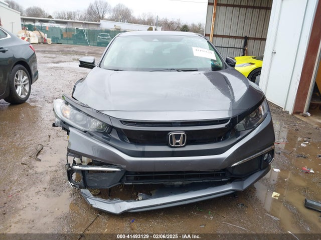 19XFC1F3XKE212584 Honda CIVIC EX