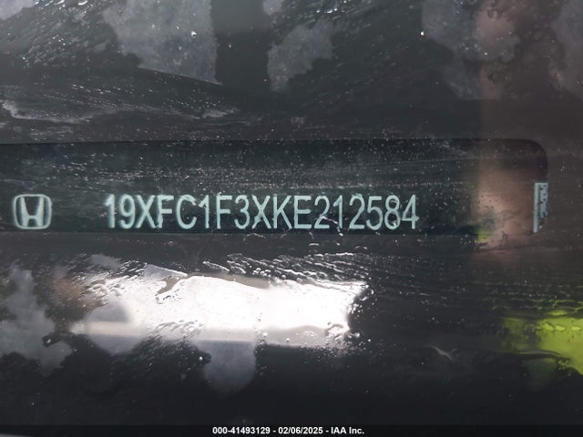 19XFC1F3XKE212584 Honda CIVIC EX
