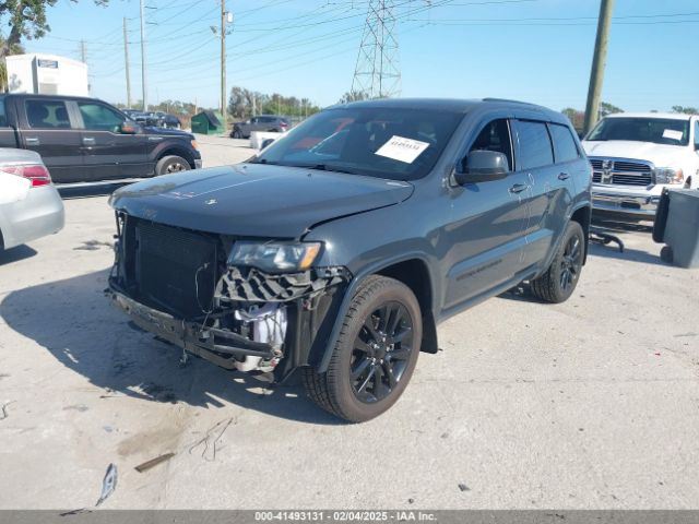 1C4RJEAG3JC125054 Jeep Grand Cherokee Altitude 4x2
