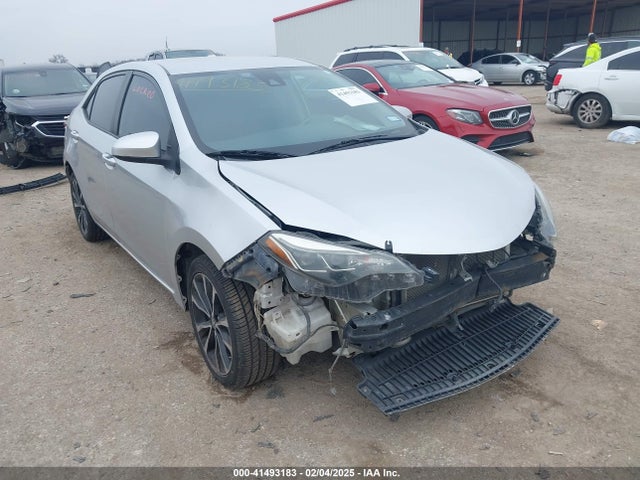 Toyota COROLLA SE 2018 5YFBURHEXJP847035 Image 1