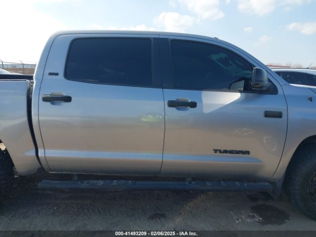 5TFDW5F11GX559846 Toyota Tundra Sr5 5.7l V8