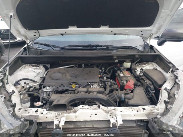 JTMH1RFVXLD054071 Toyota RAV4 LE