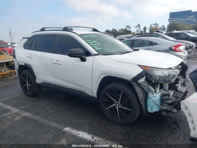 JTMH1RFVXLD054071 Toyota RAV4 LE