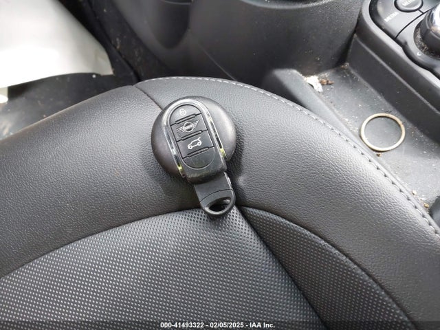 2019 MINI HARDTOP WMWXU1C58K2J02442 Photo 10