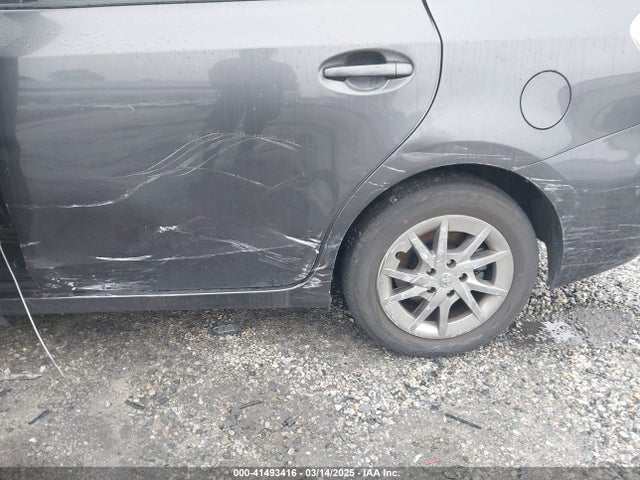 Toyota Prius V Two 2017 JTDZN3EU6HJ069884 Image 12