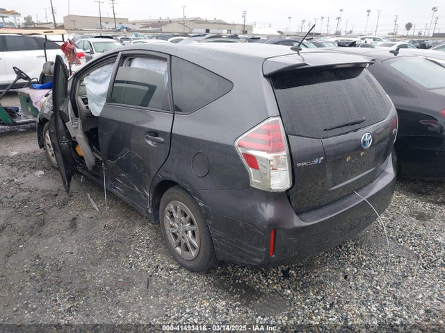 Toyota Prius V Two 2017 JTDZN3EU6HJ069884 Image 3