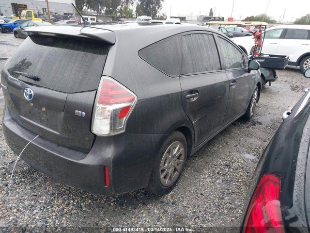 Toyota Prius V Two 2017 JTDZN3EU6HJ069884 Image 4