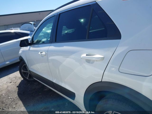 KNDCR3LE1P5080210 KIA NIRO EX