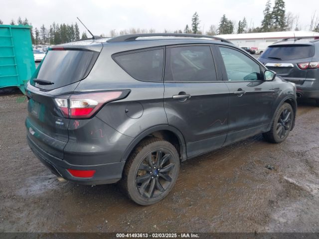 1FMCU9G97HUE97915 Ford ESCAPE SE