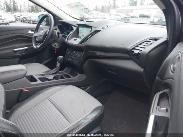 1FMCU9G97HUE97915 Ford ESCAPE SE