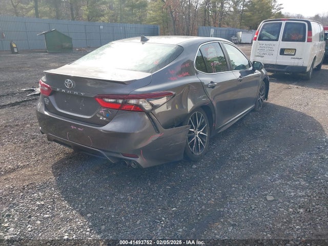 4T1G11AK1NU643969 Toyota CAMRY SE