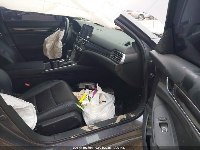 1HGCV1F39KA051078 Honda Accord Sport