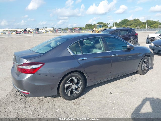 Honda ACCORD LX 2017 1HGCR2F30HA208211 Image 4