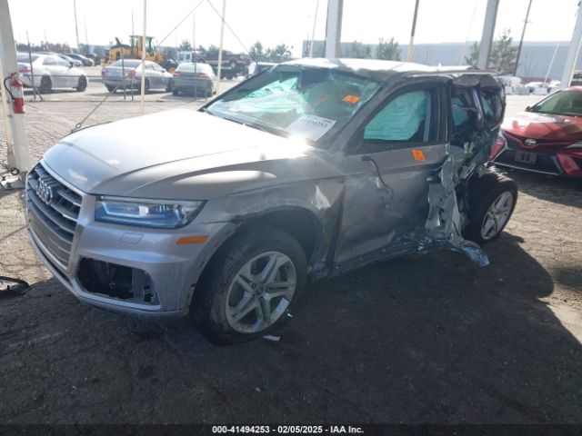 WA1ANAFY7J2027138 Audi Q5 2.0t Premium/2.0t Tech Premium
