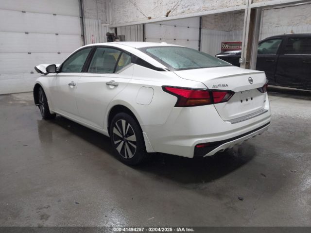 1N4BL4DWXNN343338 Nissan Altima Sv Intelligent Awd